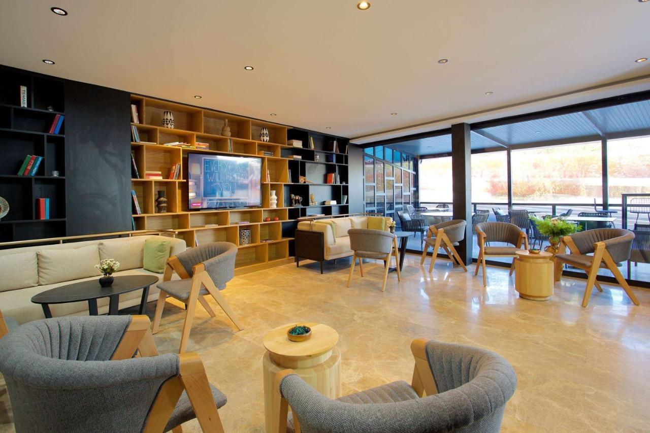 Days Inn By Wyndham Istanbul Arnavutkoy Zewnętrze zdjęcie