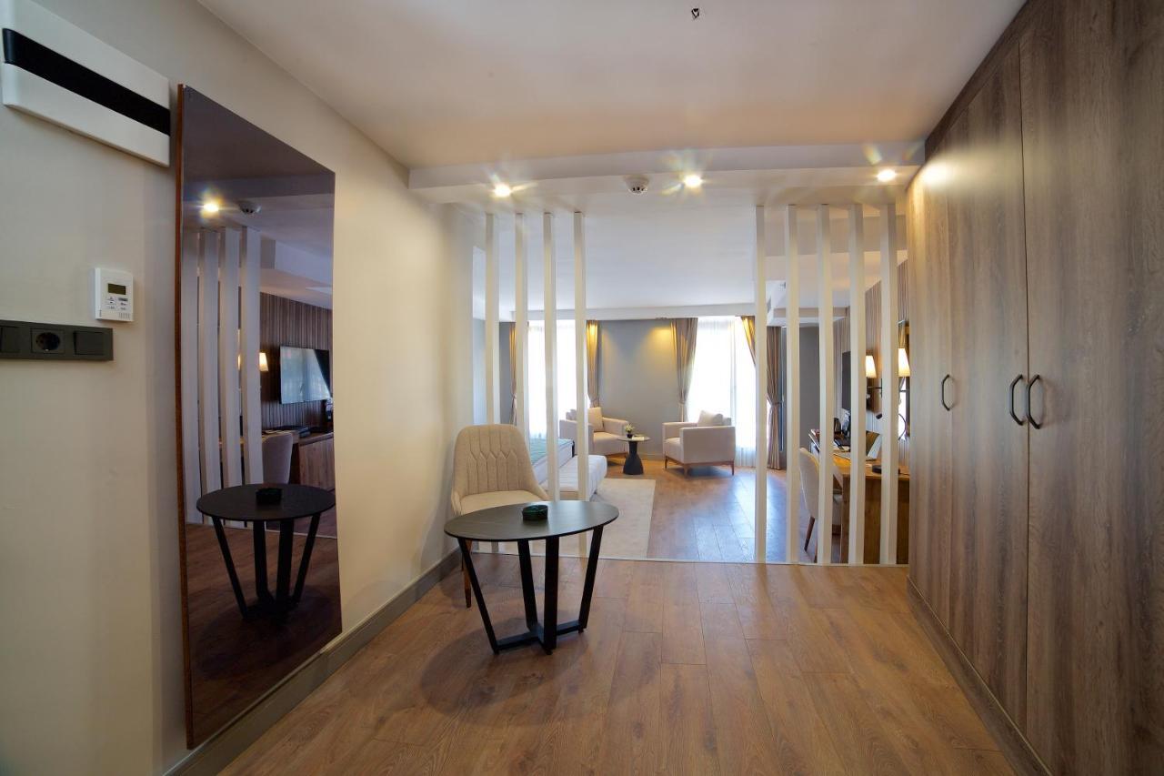 Days Inn By Wyndham Istanbul Arnavutkoy Zewnętrze zdjęcie