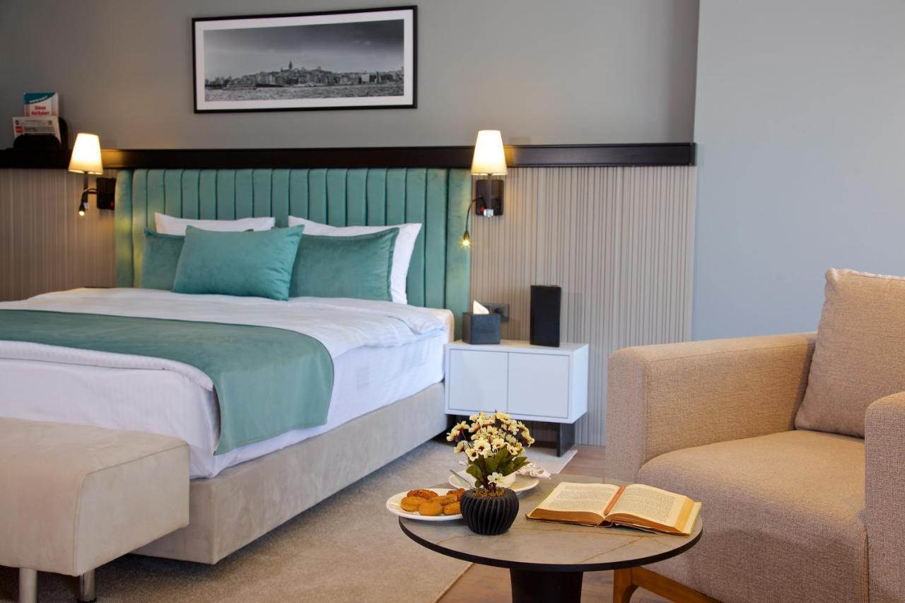 Days Inn By Wyndham Istanbul Arnavutkoy Zewnętrze zdjęcie