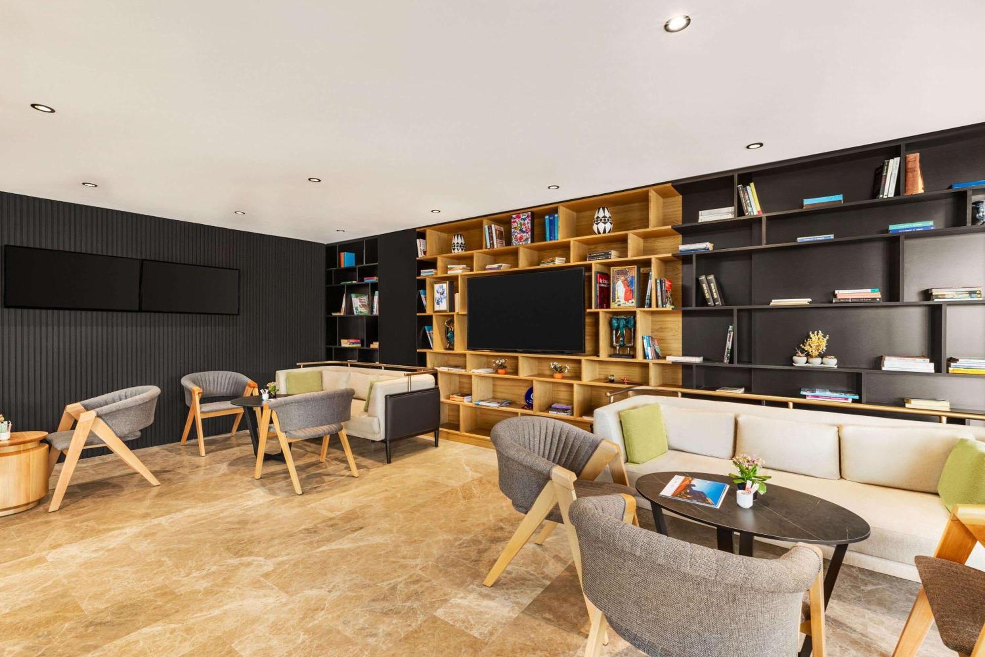 Days Inn By Wyndham Istanbul Arnavutkoy Zewnętrze zdjęcie