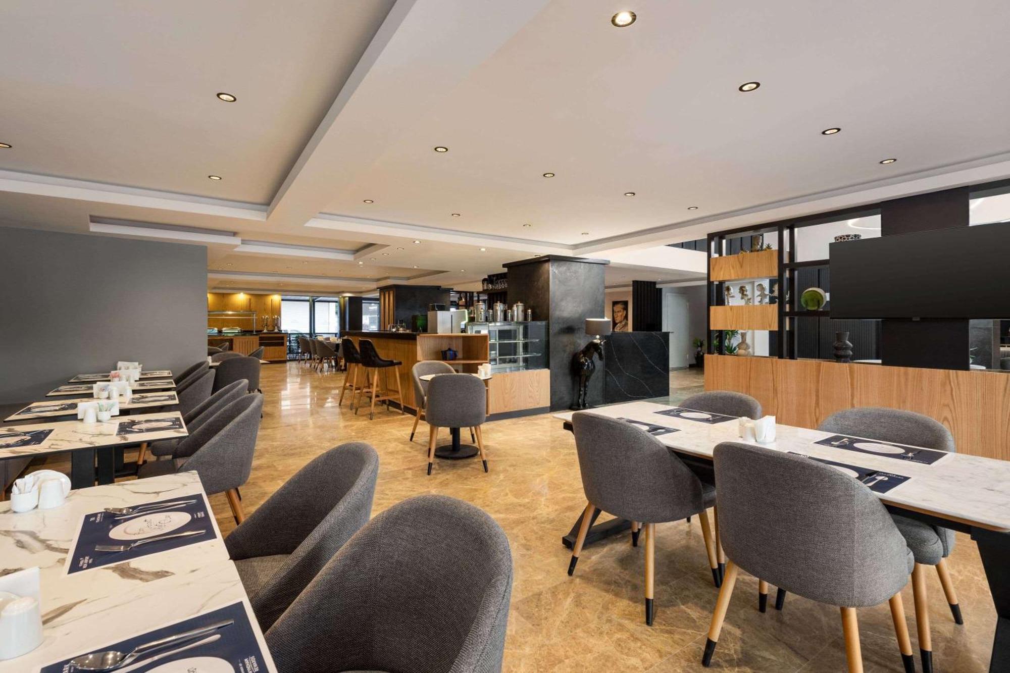 Days Inn By Wyndham Istanbul Arnavutkoy Zewnętrze zdjęcie