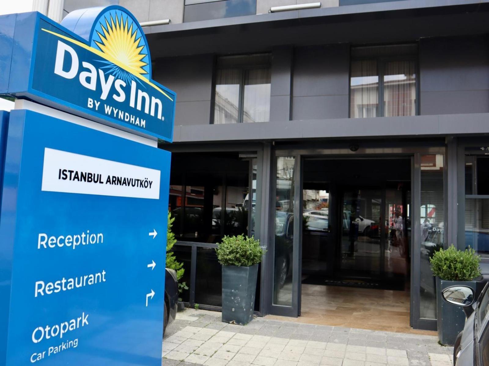 Days Inn By Wyndham Istanbul Arnavutkoy Zewnętrze zdjęcie